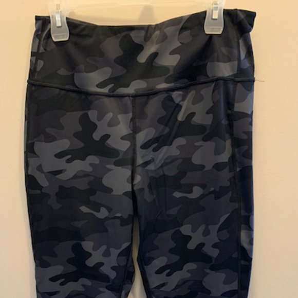 Lole Camo Leggings - Picture 1 of 3